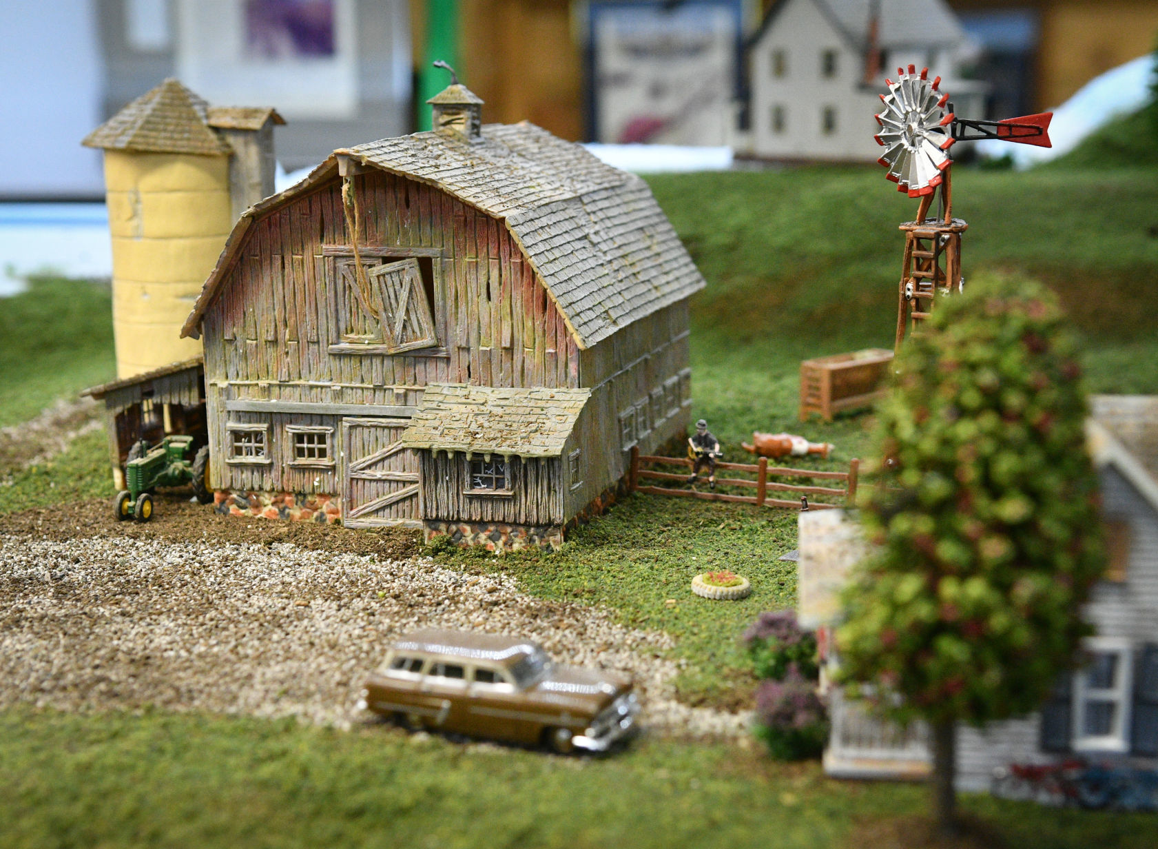 110919-mda-nws-modeltrains-005a.JPG